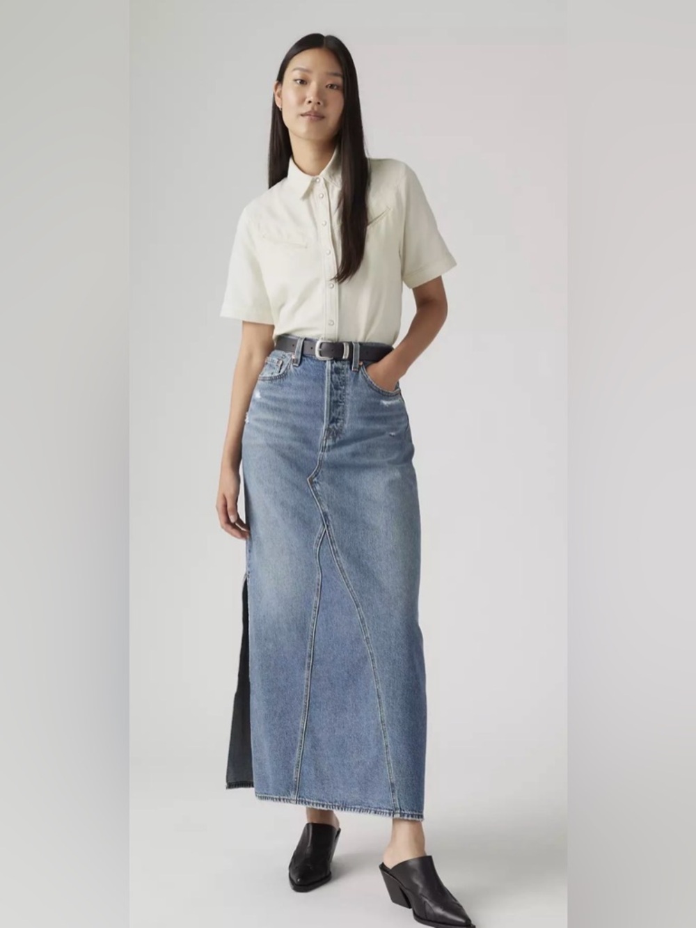 Levi’s Long “New” ICON Maxi Denim Skirt w/ slit Sz 28